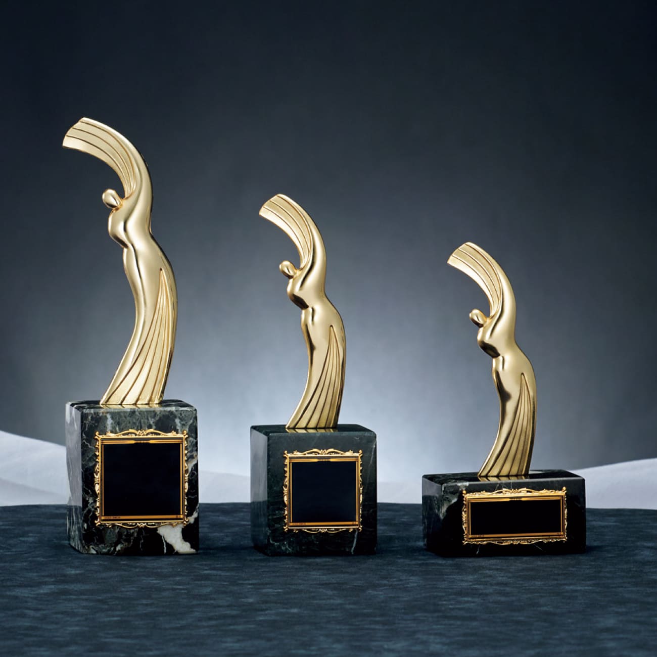 アートトロフィー ゴルフ B-4205 Cサイズ