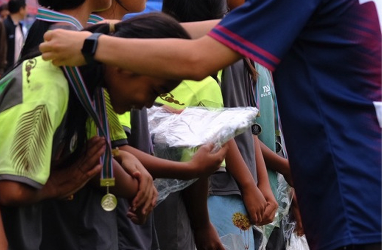 トロフィー手持ち